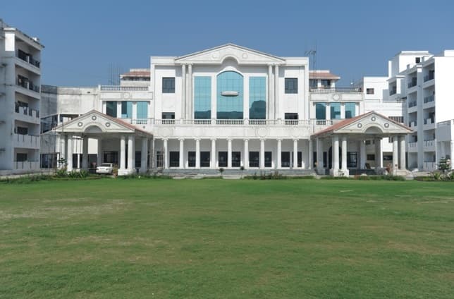 Teerthanker Mahaveer University, College of Pharmacy Moradabad Campus photo 7